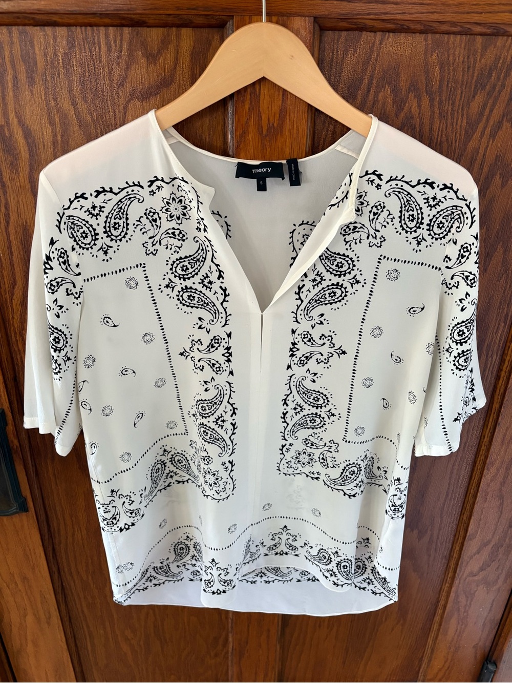 Theory White Black Paisley-Print V-Neck Silk Blouse EUC Small